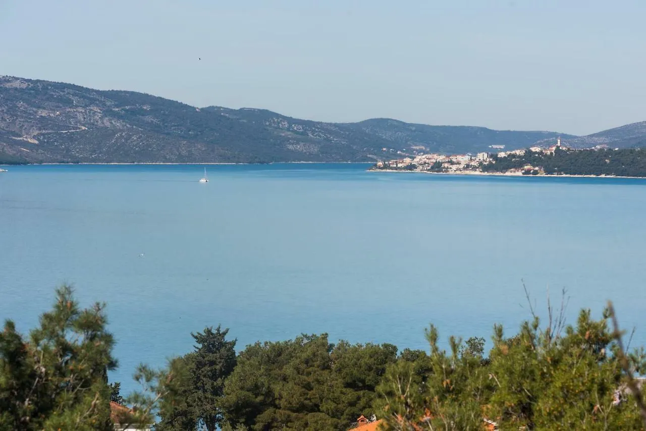 Apartment Okrug Gornji - Trogir With Sea View