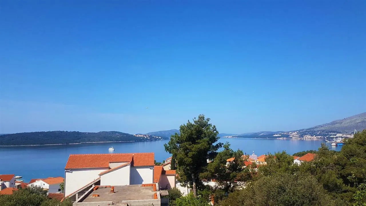 Apartment Okrug Gornji - Trogir With Sea View